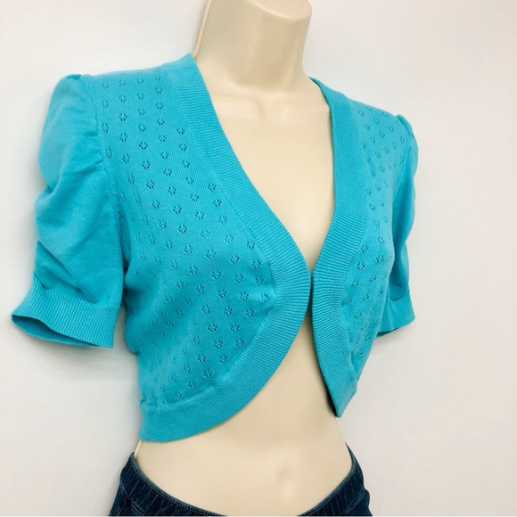 Xtraordinary Turquoise Knit Cropped Bolero Shrug - Picture 8 of 16